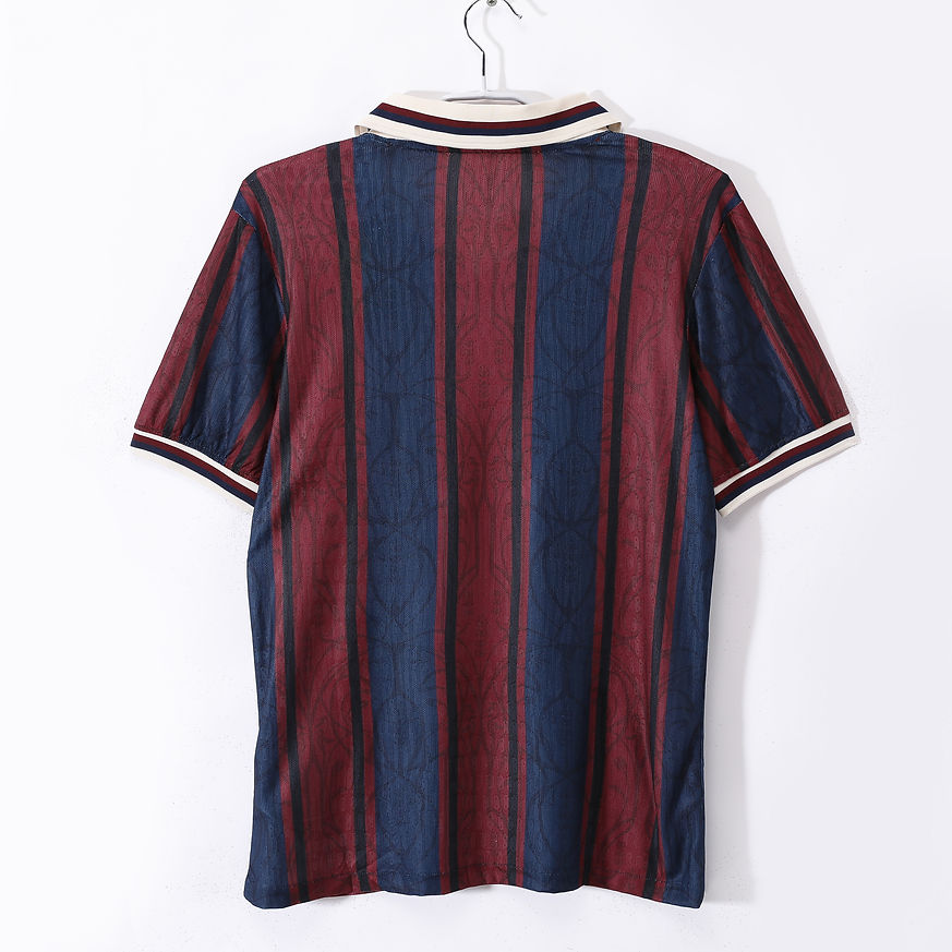 Barcelona 96/97 Sezonu Retro Forma
